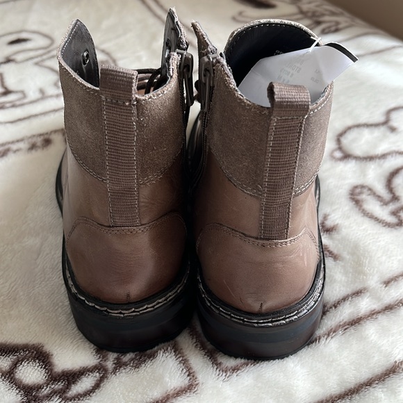 Genuine Leather STEVE MADDEN BOOTS - Picture 3 of 5